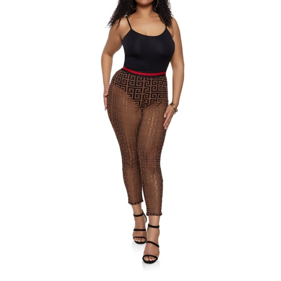 Mesh Top & Pant Set - Picture 3 of 5